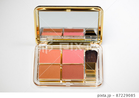 makeup kit on white background 87229085