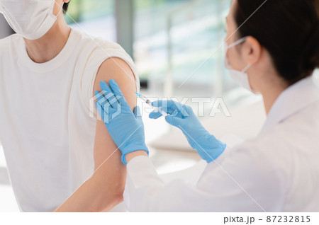 医療イメージ　ワクチン接種　パーツ　撮影協力：LINK FOREST 87232815