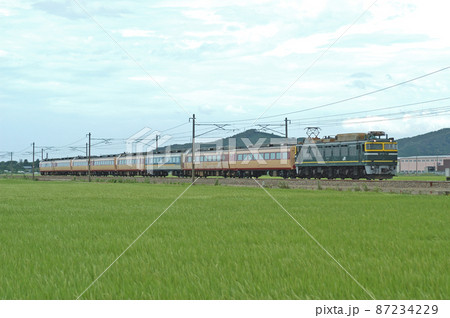 北陸本線 芦原温泉-丸岡 JR西日本 EF81-113(敦賀)+485系(金沢) 配給 回送 北陸本線 芦原温泉-丸岡 JR西日本 EF81-113(敦賀)+485系(金沢) 配給 回送 87234229