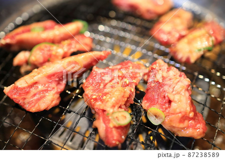 黒毛和牛焼肉（中落ちカルビ） 87238589