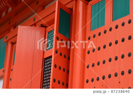 高野山・壇上伽藍にある根本大塔の扉(高野山 金剛峰寺/和歌山県伊都郡高野町高野山) 高野山・壇上伽藍にある根本大塔の扉(高野山 金剛峰寺/和歌山県伊都郡高野町高野山) 87238640