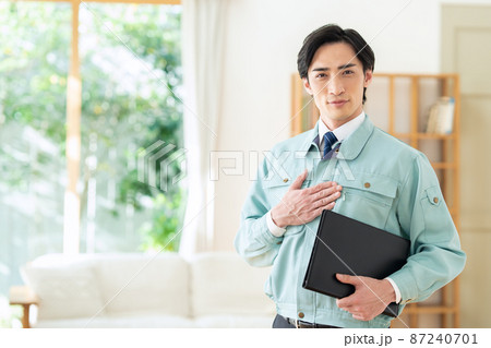 ビジネス　不動産　建築　建設　リノベーション　リフォーム　リビング 87240701