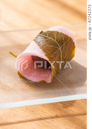 お茶とさくら餅、桜餅 お茶とさくら餅、桜餅 87242373