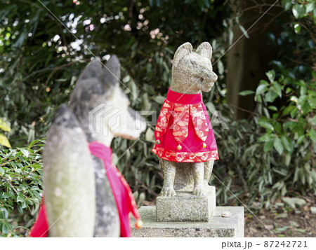 稲荷神社の狛狐 稲荷神社の狛狐 87242721