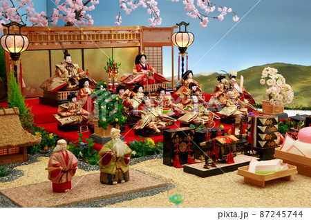 ひな祭り　ひな人形　雛人形 87245744
