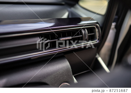 カーエアコン 87251687