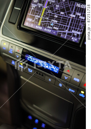 カーエアコン 87251718