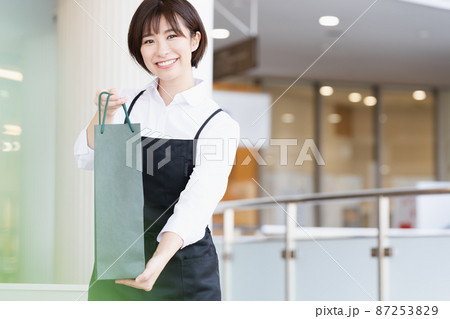 販売員の女性 87253829