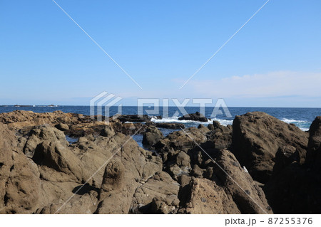 千葉県南房総市　白浜の海岸 87255376