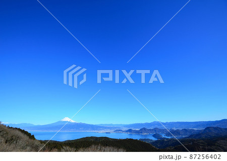 だるま山高原レストハウスからの眺望(静岡県伊豆市) だるま山高原レストハウスからの眺望(静岡県伊豆市) 87256402