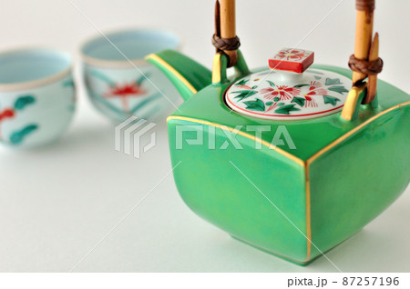 お茶道具　緑色の四角急須 87257196