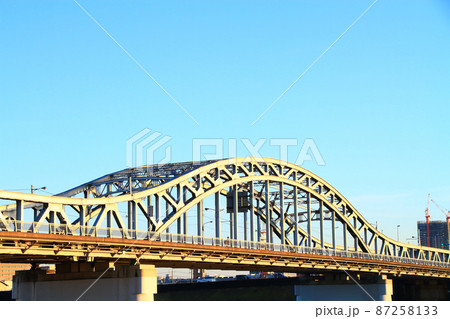 岐阜市、長良川に架かる忠節橋の風景 87258133