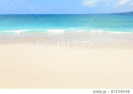沖縄の綺麗な海 87259548