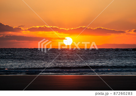 壱岐島の朝日 壱岐島の朝日 87260283