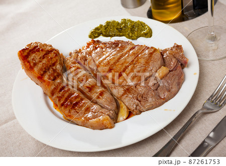 Entrecote with pesto sauce Entrecote with pesto sauce 87261753