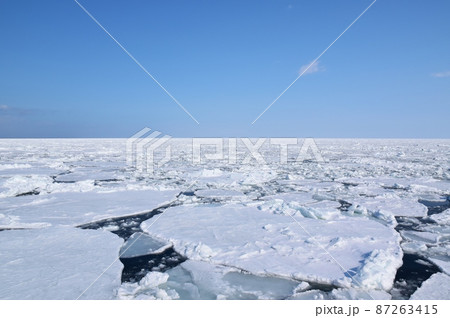 紋別の流氷の海　北海道 87263415