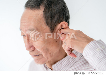 シニア　耳　難聴　 87272995