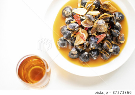 台湾名物しじみの醤油漬けには紹興酒 87273366