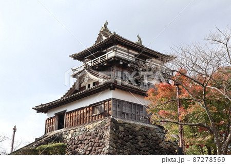 北陸唯一の現存天守が残る丸岡城 87278569