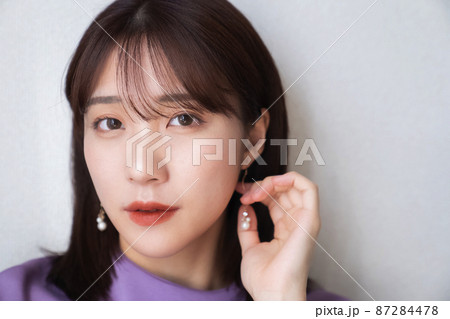 女性のビューティーポートレート 女性のビューティーポートレート 87284478