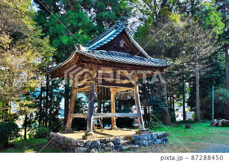 成菩提院(円乗寺)の鐘楼:滋賀県米原市 成菩提院(円乗寺)の鐘楼:滋賀県米原市 87288450