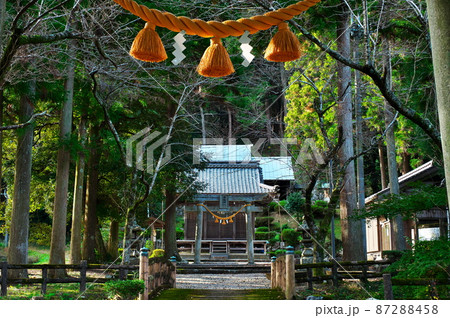 清瀧神社（徳源院の北隣）：滋賀県米原市 87288458