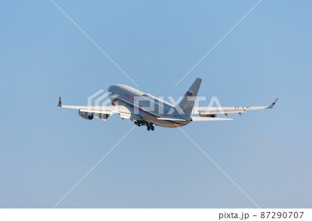 ロシア連邦大統領専用機Il-96-300PU離陸 ロシア連邦大統領専用機Il-96-300PU離陸 87290707