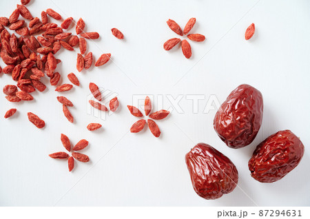 クコの実と棗 87294631