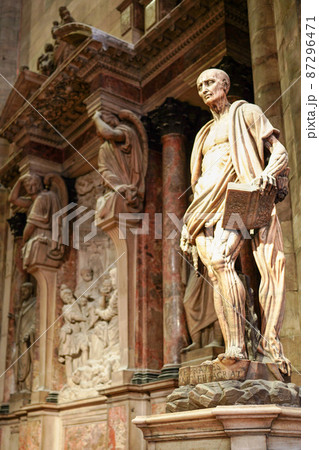 イタリア、ミラノのドゥオーモ イタリア、ミラノのドゥオーモ 87296471