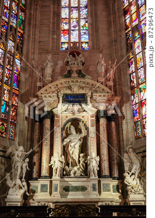 イタリア、ミラノのドゥオーモ イタリア、ミラノのドゥオーモ 87296473