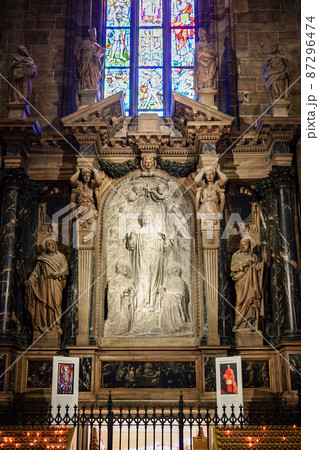 イタリア、ミラノのドゥオーモ イタリア、ミラノのドゥオーモ 87296474