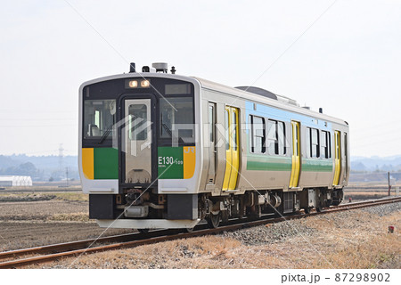 久留里線　馬来田－東横田　JR東日本　キハE130-109（幕張） 87298902