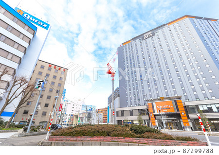 新潟駅前 流作場五差路 アパホテル前の街並み 新潟駅前 流作場五差路 アパホテル前の街並み 87299788