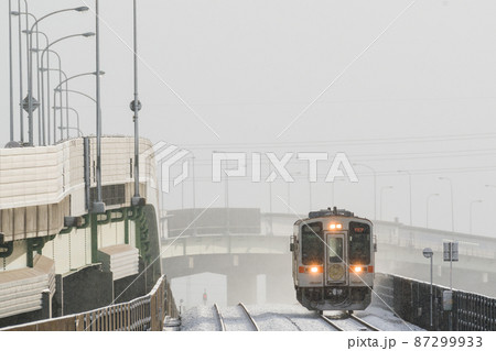 【城北線】雪景色になった城北線 87299933