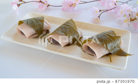 関東地方の桜餅｜春のおやつ・イメージ 87301970