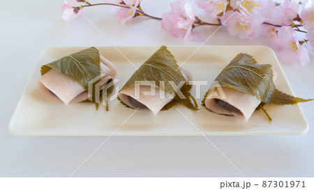 関東地方の桜餅｜春のおやつ・イメージ 87301971