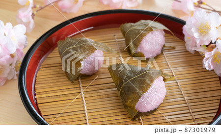 関西風の桜餅|春のおやつ・イメージ 関西風の桜餅|春のおやつ・イメージ 87301979