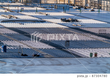 建設現場 工事現場 デッキプレート 施工 床配筋工事 スラブ配筋 建設現場 工事現場 デッキプレート 施工 床配筋工事 スラブ配筋 87304780
