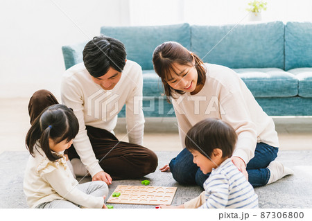 子育て世帯 子育て世帯 87306800