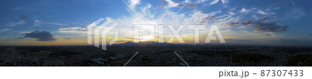 ダイナミックなパノラマ夕景 87307433