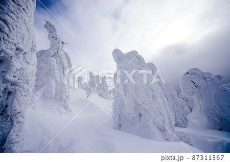 森吉山冬景色　秋田県 87311367