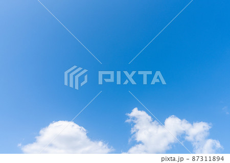 青い空・白い雲 87311894