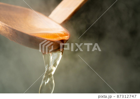 出汁 出汁 87312747