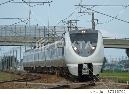 北陸本線 加賀笠間-美川 JR西日本 683系 T26+T33編成(金沢) サンダーバード 北陸本線 加賀笠間-美川 JR西日本 683系 T26+T33編成(金沢) サンダーバード 87316702