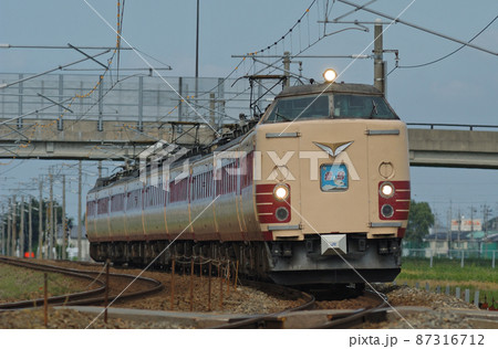 北陸本線 加賀笠間-美川 JR西日本 485系 A07編成(京都) 雷鳥 北陸本線 加賀笠間-美川 JR西日本 485系 A07編成(京都) 雷鳥 87316712
