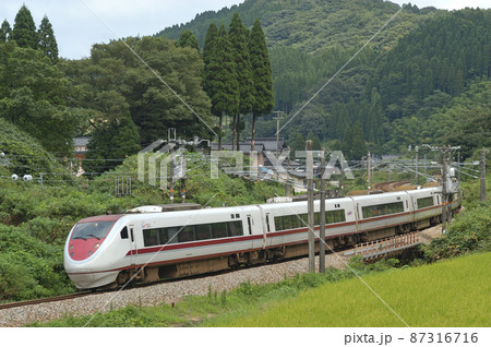 北陸本線 石動-倶利伽羅 北越急行 681系 N01+N11編成 はくたか 北陸本線 石動-倶利伽羅 北越急行 681系 N01+N11編成 はくたか 87316716