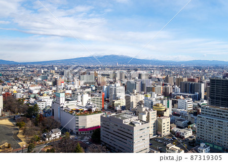 赤城山と前橋・高崎の都市部【群馬県高崎市】の写真素材 [87319305] - PIXTA