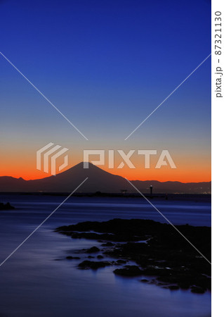 真名瀬海岸からの富士 87321130