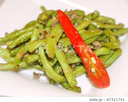 台湾家庭料理・干扁四季豆（いんげんと挽肉の炒め） 87321741