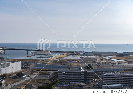 川の河口の風景 川の河口の風景 87322229